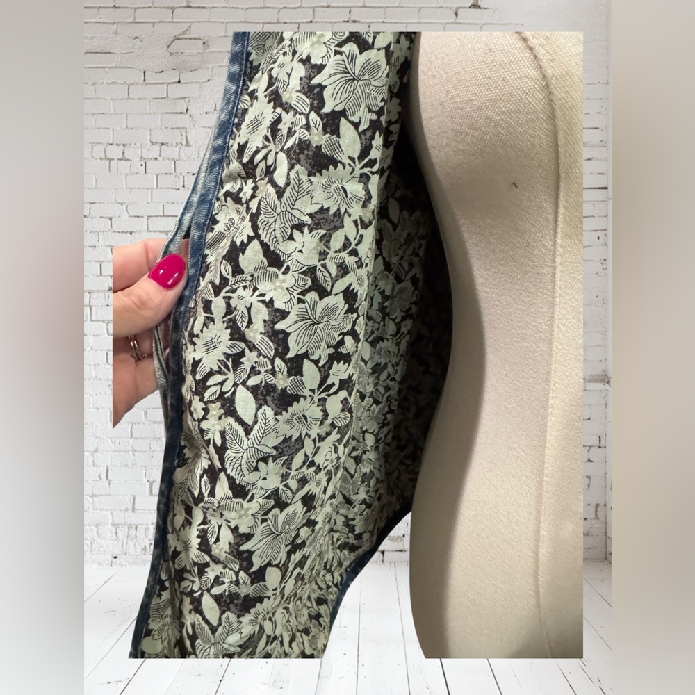 Doe & Rae Lined  Denim Tie-Front Jacket Sz L NWOT | Boutique Style Cozy Layering - Picture 3 of 10